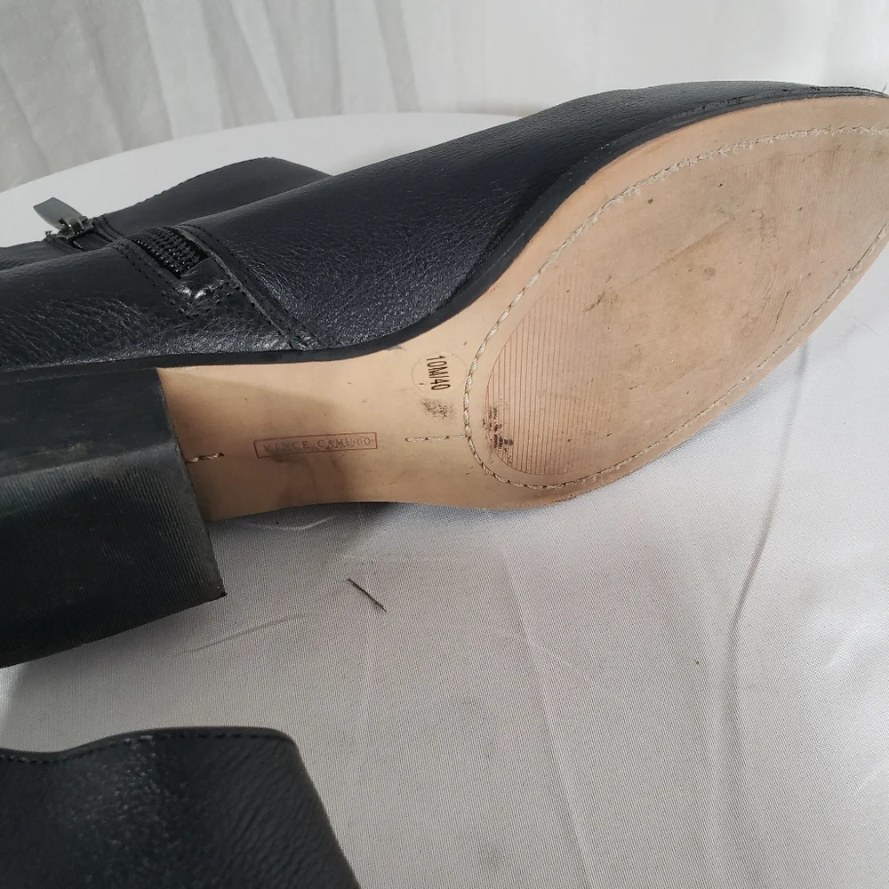 Vince Camuto's Black Leather Booties Sz 10 - Picture 9 of 9